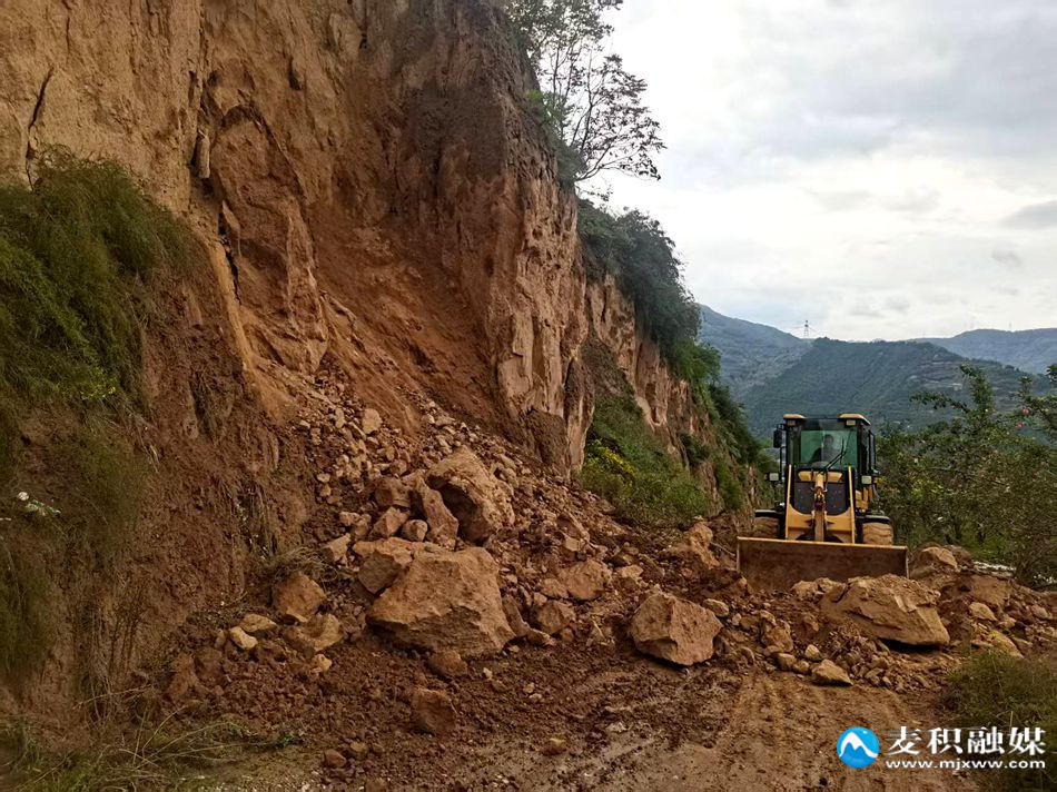 8300900e10899b19b4f1234b3745fccf