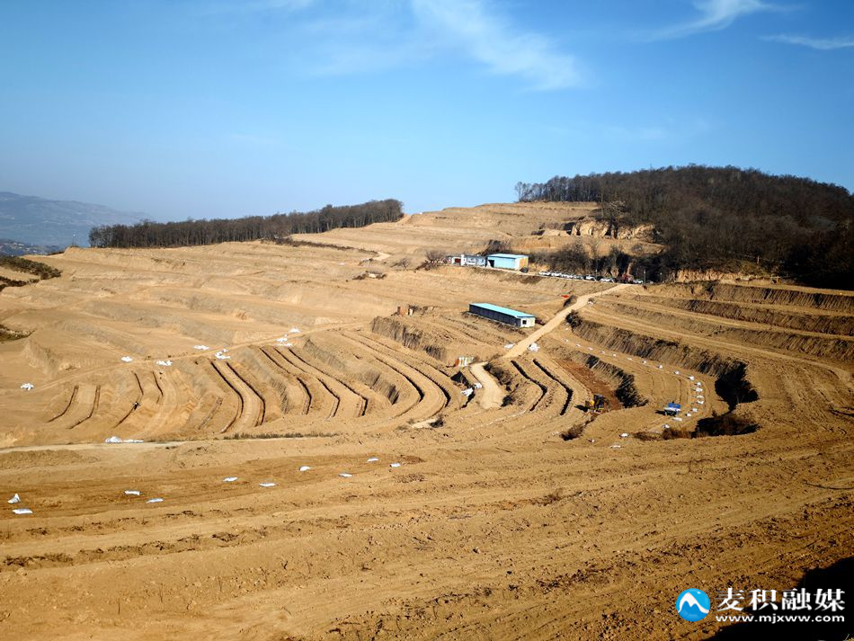 6901a36e34547fee7f1ac6ce34aa24ff